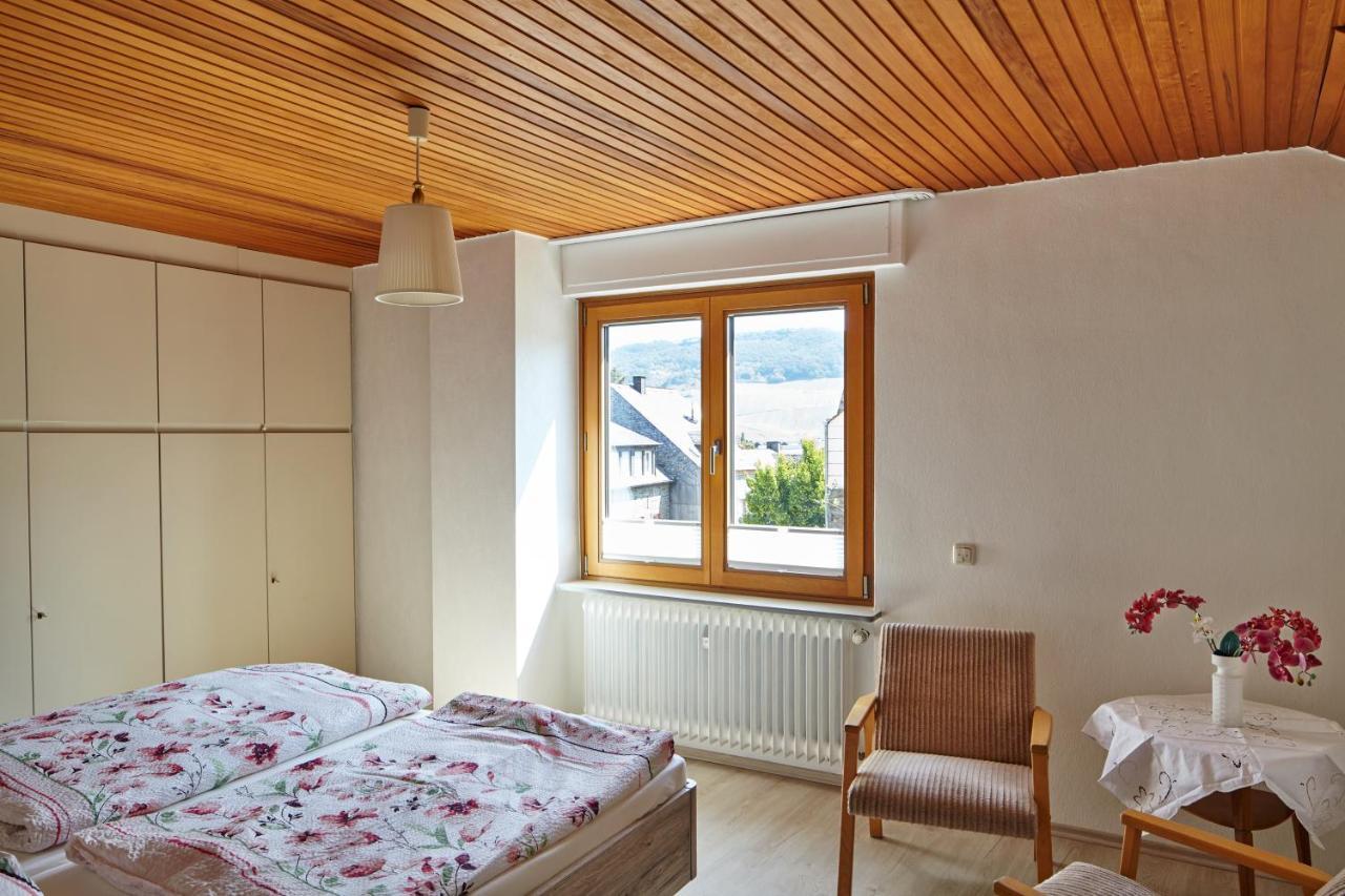 Ferienwohnung Mendgen Mit Panoramablick Bernkastel-Kues Exterior foto